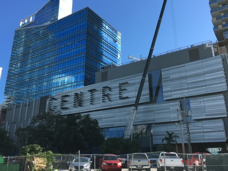 88 SW 7th St - Florida - Miami - 33130